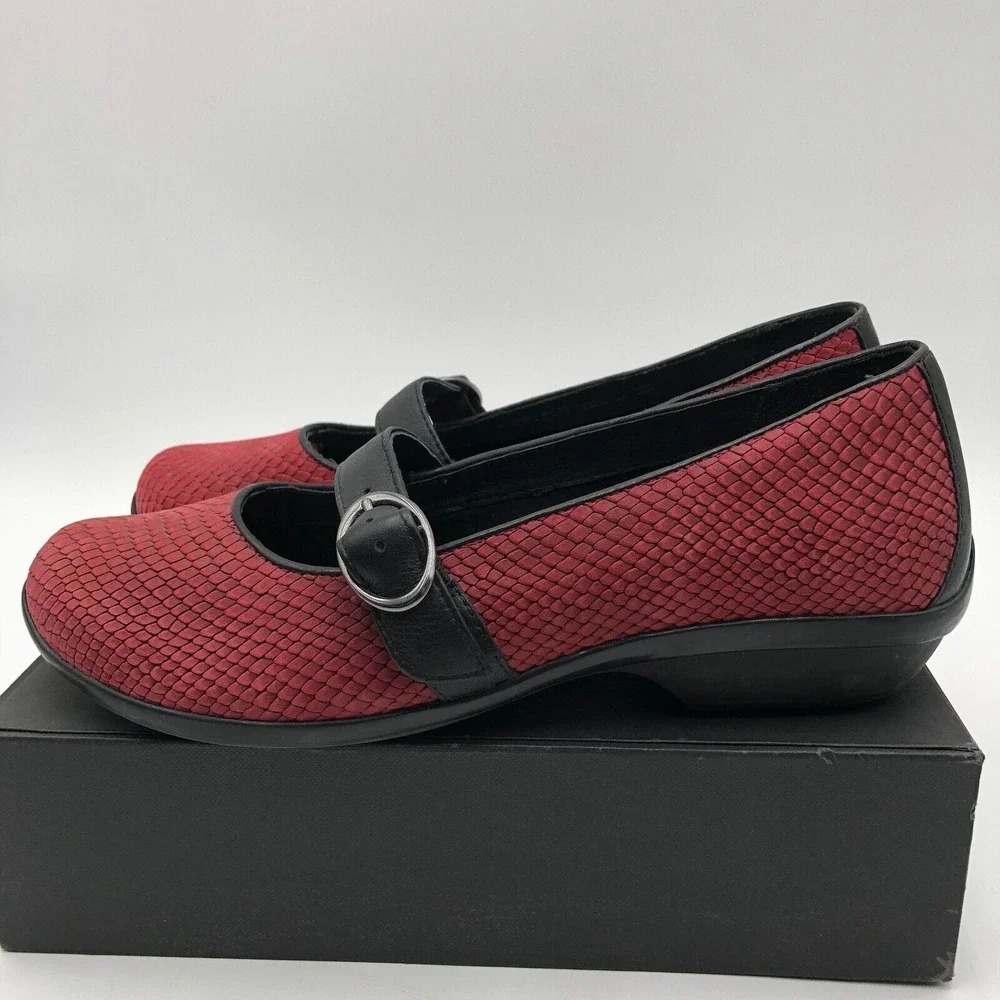 Dansko Burgundy and Black Textured Mules - Picture 7 of 16